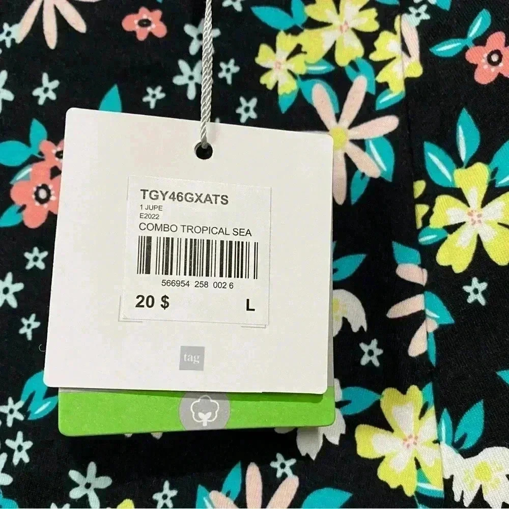 Tag, Floral Print Flared Mini Skirt, Large, Black 🌸 - Picture 7 of 11